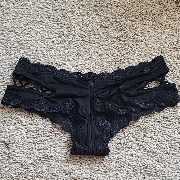 NWOT Victoria's Secret Black Strappy Satin Cheeky Panties - Picture 1 of 11